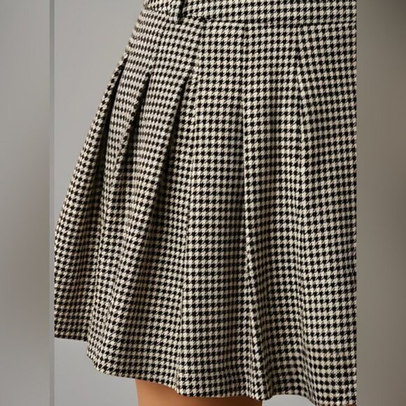 Hounds Tooth Pleated Skort - Picture 4 of 6
